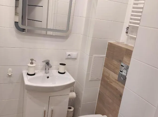 アパート Oskar シクラルスカ・ポレンバ